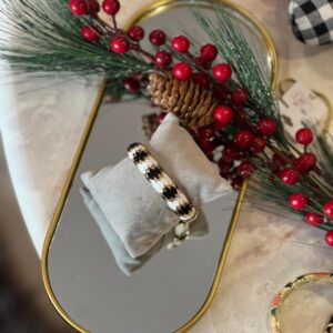 Siyah / beyaz zigzag mineli kelepçe